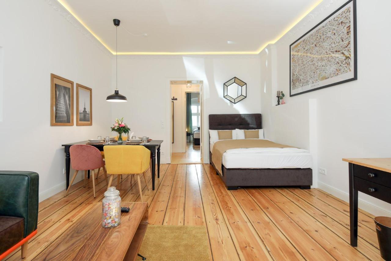 4 Personen Altbau Apartment Nahe Kurfuerstendamm - Romeo & Julia Берлин Экстерьер фото