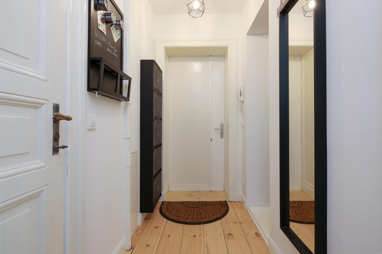 4 Personen Altbau Apartment Nahe Kurfuerstendamm - Romeo & Julia Берлин Экстерьер фото